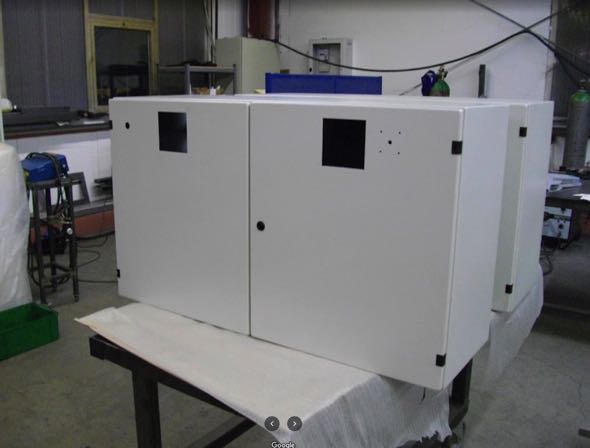 RIKU Elektronikschrank r